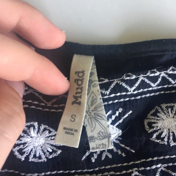 Mudd black square neck embroidered blouse - Picture 4 of 6